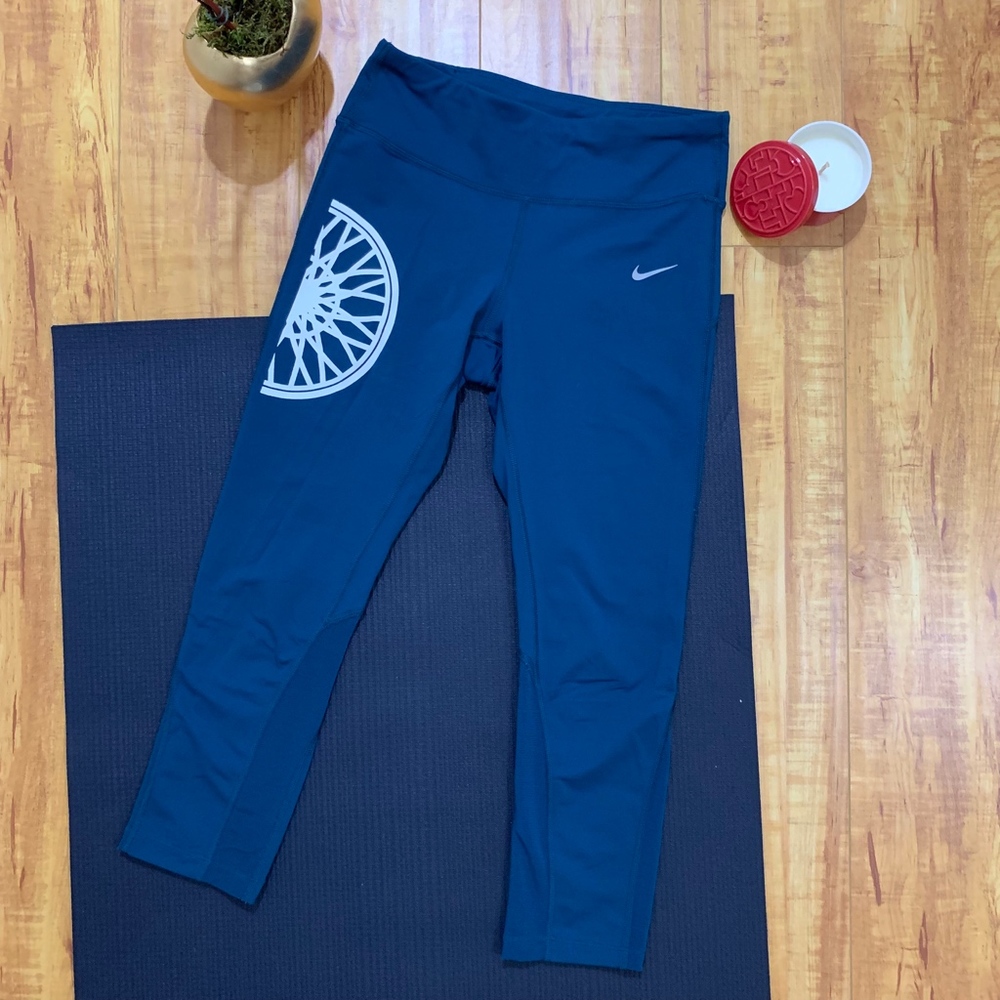 SoulCycle Nike Dri-Fit Capri Leggings